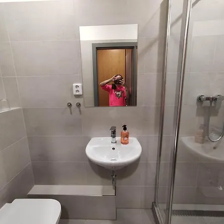 Zimni Stadion Hotel 2*