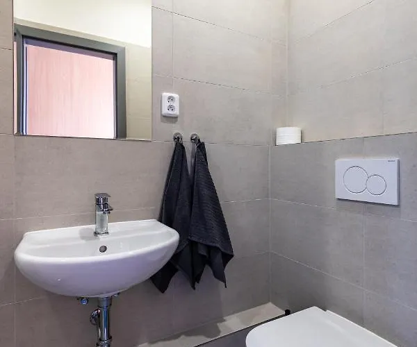 Otel Zimni Stadion 2*